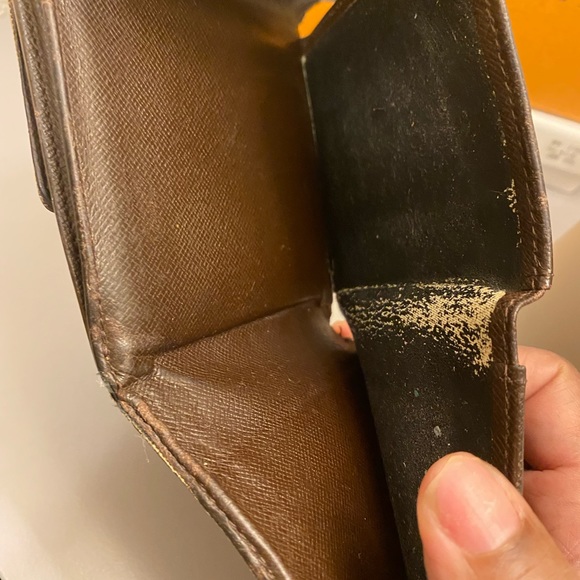 Louis Vuitton, compact wallet - Picture 12 of 12